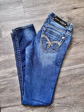 Rock Revival Women's Embellished Pocket Blue Jeans